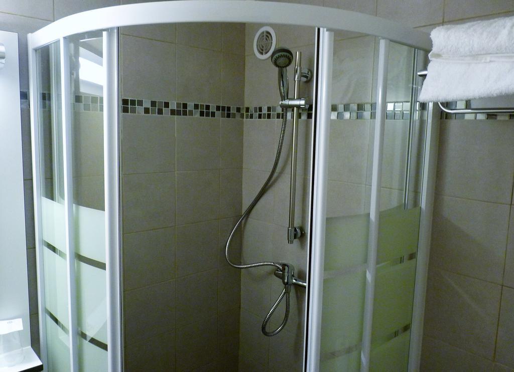 Hotel Wood Inn Bordeaux Aeroport Mérignac Eksteriør bilde